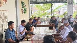 Komite Olahraga Nasional Indonesia (KONI) Kabupaten Way Kanan menggelar acara buka puasa bersama jajaran pengurus dan seluruh Ketua Cabang Olahraga (Cabor)