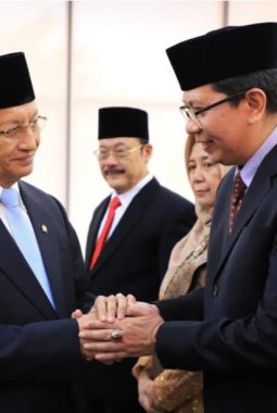 Menag Lantik Wan Jamaluddin Kembali Jadi Rektor UIN Raden Intan Lampung Periode 2026–2030