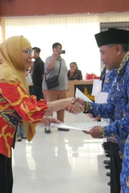 Pemkot Bandar Lampung Lantik 75 Guru PPPK Formasi 2025, Perkuat Sektor Pendidikan