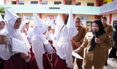 Wali Kota Bandar Lampung Pastikan Seluruh Siswa yang Belum Lolos SPMB Tetap Tertampung di SMP Negeri