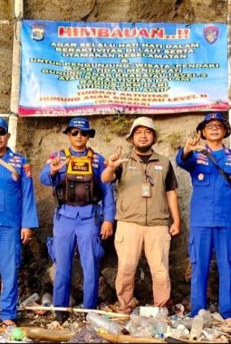 Polda Lampung Pasang Imbauan di Krakatau, Nelayan Diminta Jauhi Kawasan Gunung Anak Krakatau