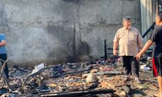 Kadis Pendidikan Bandar Lampung Tinjau Rumah Siswa SMPN 22 yang Ludes Terbakar, Pastikan Pendidikan Korban Tetap Berjalan