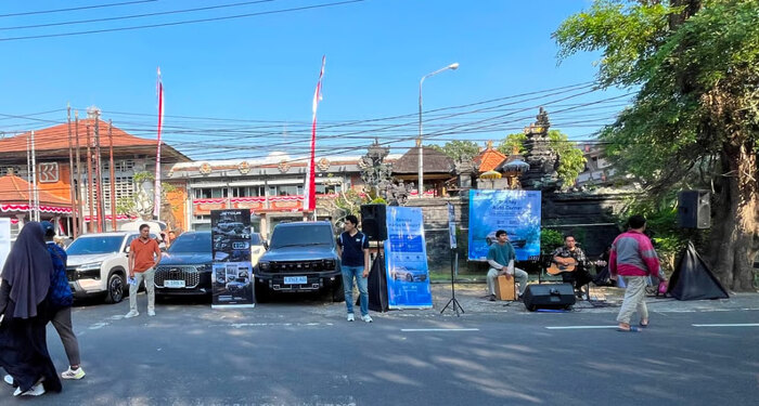BRIF Sunday Auto Corner